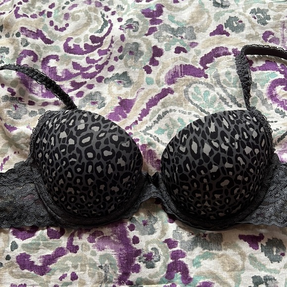 Bra - Picture 2 of 4